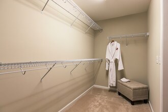 Redwood Superior Township in Superior Township, MI - Foto de edificio - Building Photo