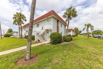 3460 32nd Ave N, Unit 101 in St. Petersburg, FL - Building Photo - Building Photo