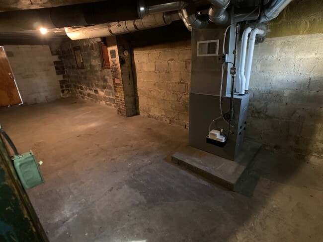 2911 Walnut St in McKeesport, PA - Building Photo - Building Photo