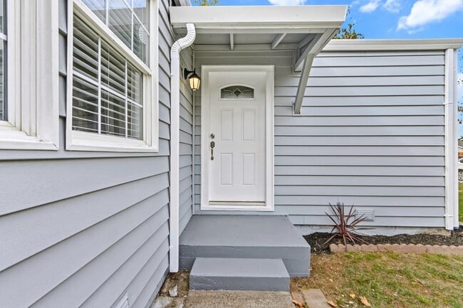 property at 1704 Nogales St