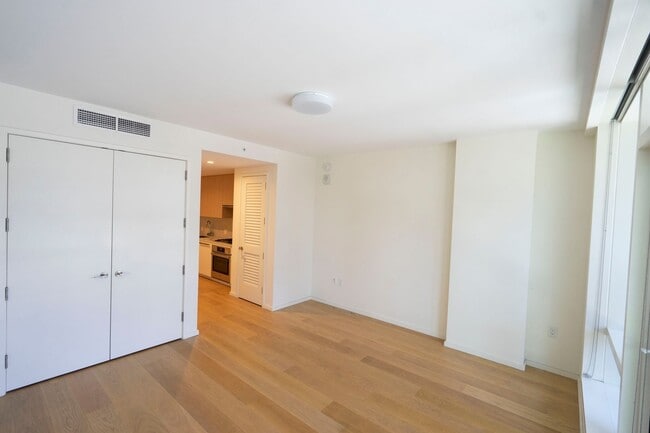 property at 877 Francisco St