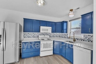 1559 Oak Cliff Dr in Provo, UT - Building Photo - Building Photo