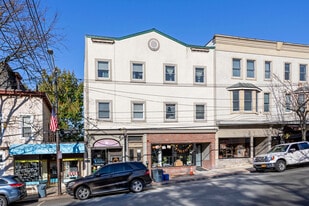 127 Main St in Dobbs Ferry, NY - Building Photo