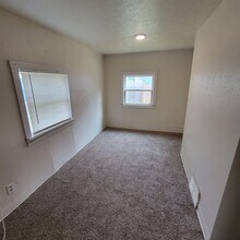 2017 E Hartson Ave in Spokane, WA - Building Photo - Building Photo