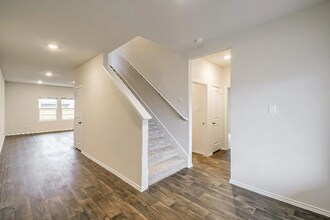 262 Harvest Crk Dr in Uhland, TX - Building Photo - Building Photo
