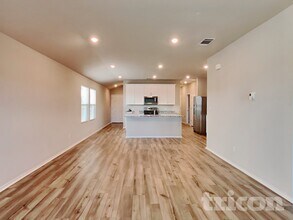 5116 Saddle Clb Dr, Unit 474 in Georgetown, TX - Building Photo - Building Photo