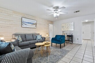 805 Lewis Ave in Gulfport, MS - Building Photo - Building Photo