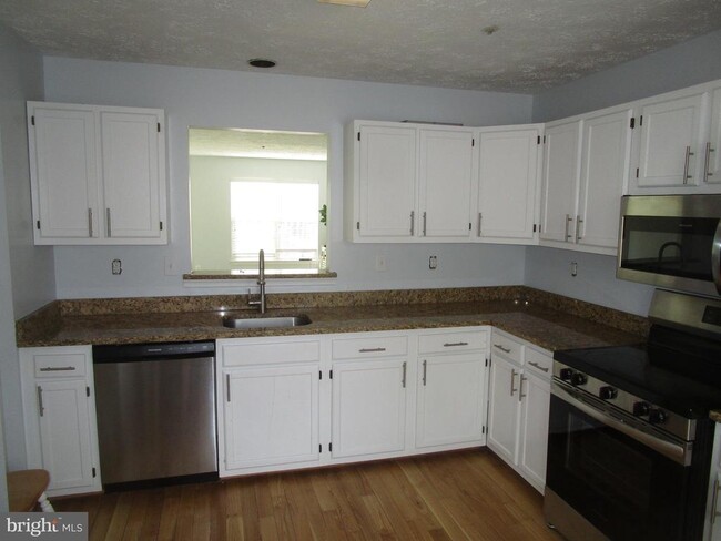 12803 Carousel Ct in Upper Marlboro, MD - Building Photo - Building Photo