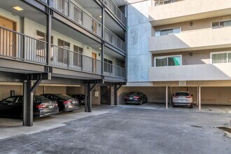 280 Park View Ter in Oakland, CA - Foto de edificio - Building Photo