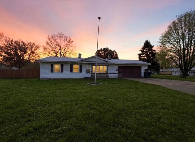 property at 1102 Laurel St