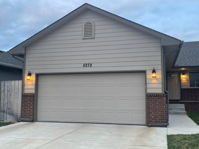 property at 5270 N Cypress Cir