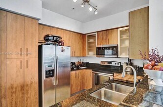 7900 Harbor Island Dr in Miami Beach, FL - Building Photo - Building Photo