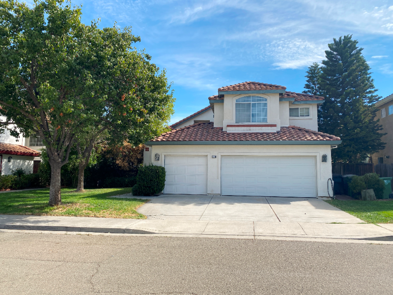 1120 Palomar Ct in Tracy, CA - Foto de edificio