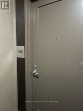 320-320 Tweedsmuir Ave in Toronto, ON - Building Photo - Building Photo