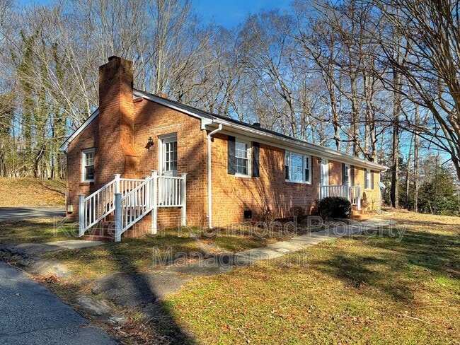 7820 Conifer Rd in Richmond, VA - Building Photo - Building Photo