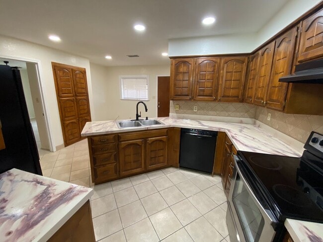 406 E Copper Ave in Hobbs, NM - Building Photo - Building Photo