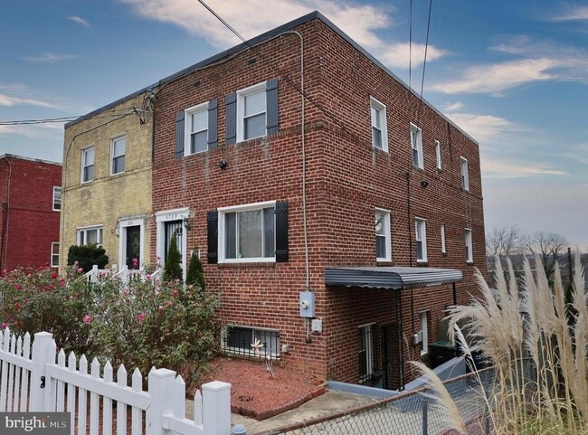 property at 4709 Jay St NE
