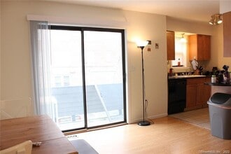 54 Edgewood Ave in New Haven, CT - Building Photo - Building Photo