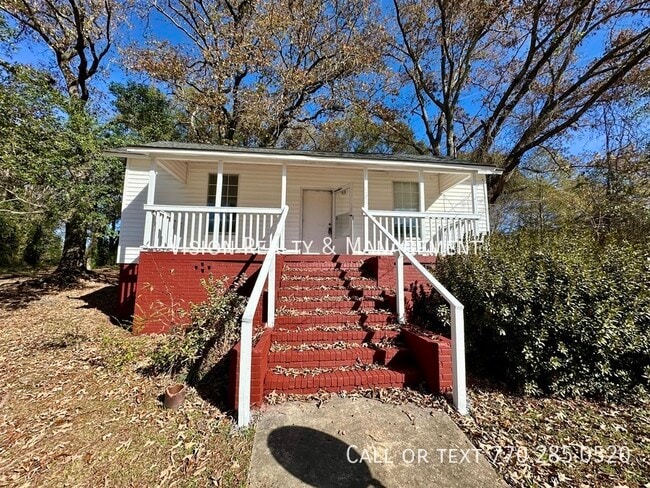 property at 909 Troup St