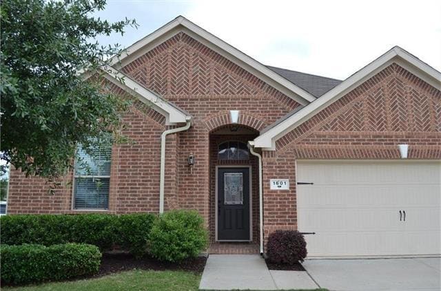 1601 Mockingbird Dr in Aubrey, TX - Building Photo - Building Photo