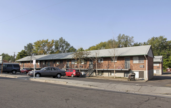 Aspen Apartments in Sandy, UT - Building Photo - Building Photo