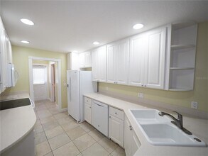 1648 Napoli Dr W in Sarasota, FL - Building Photo - Building Photo