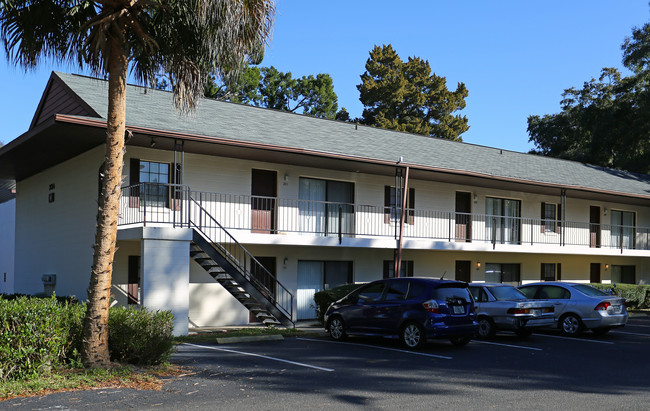 Gladewinds Apartments in Ocala, FL - Foto de edificio - Building Photo