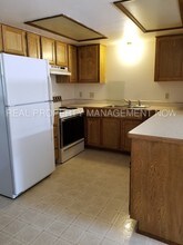 2150 College Pl-Unit -APT 30 in Grand Junction, CO - Building Photo - Building Photo
