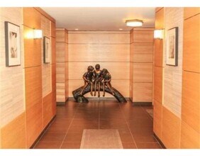 446 Belgrade Ave in Boston, MA - Building Photo - Building Photo