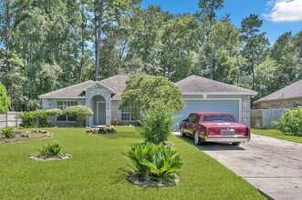 6715 Dillon Dr in Magnolia, TX - Building Photo - Building Photo