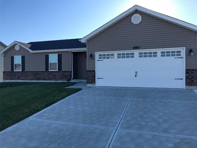 480 Honeysuckle Creek Dr in Wentzville, MO - Building Photo - Building Photo