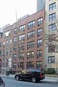 336 E 50th St in New York, NY - Foto de edificio - Building Photo