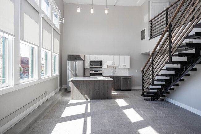 Pierce Arrow Lofts