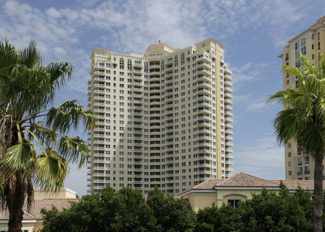 Turnberry on the Green in Aventura, FL - Foto de edificio - Building Photo