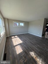 8100 N Boundary Rd in Dundalk, MD - Building Photo - Building Photo