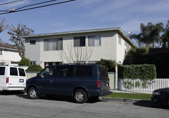 126 Monte Vista in Costa Mesa, CA - Foto de edificio - Building Photo