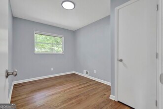 2315 Shancey Ln in College Park, GA - Building Photo - Building Photo