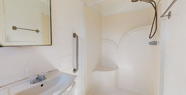 95 Lake Park Dr in Chadbourn, NC - Building Photo - Building Photo