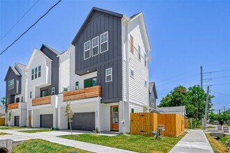 2502 Gano St in Houston, TX - Building Photo - Building Photo