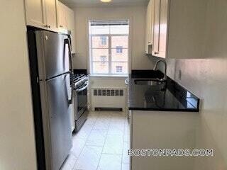 70 St Paul St in Brookline, MA - Building Photo - Building Photo