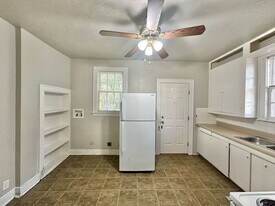 435 S College Ave in Tyler, TX - Building Photo