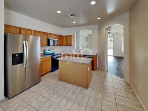 12725 W Cheery Lynn Rd in Avondale, AZ - Building Photo - Building Photo