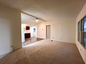 413 Elm Ln in Beechgrove, TN - Building Photo - Building Photo