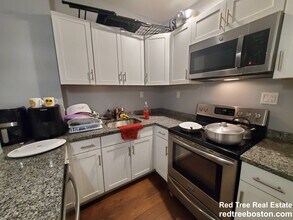 846 Huntington Ave, Unit 3 in Boston, MA - Foto de edificio - Building Photo