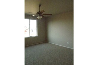 3327 Curlew Dr in Berthoud, CO - Building Photo - Building Photo