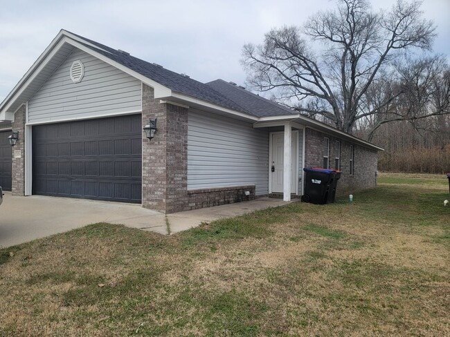 property at 2020A Ingalls Ln