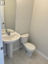 10 Whelan Ct in Thorold, ON - Building Photo - Building Photo