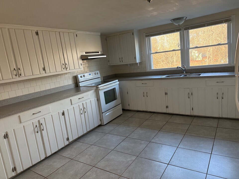 7760 John Vuong Way, Unit 201 in Manassas, VA - Foto de edificio