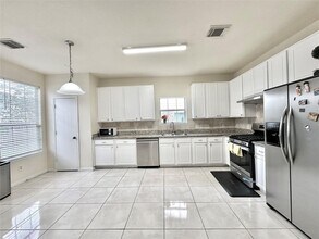 2214 Bristol Bend Ln in Katy, TX - Building Photo - Building Photo