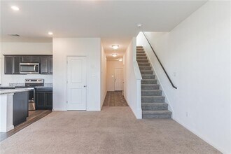 113 Woodpecker Run in Jarrell, TX - Building Photo - Building Photo